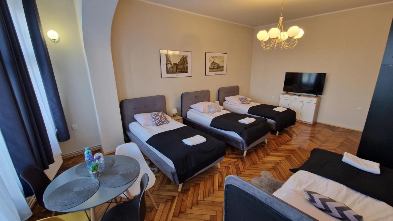 Czarna Owca- Pokoje Goscinne Hnězdno Exteriér fotografie