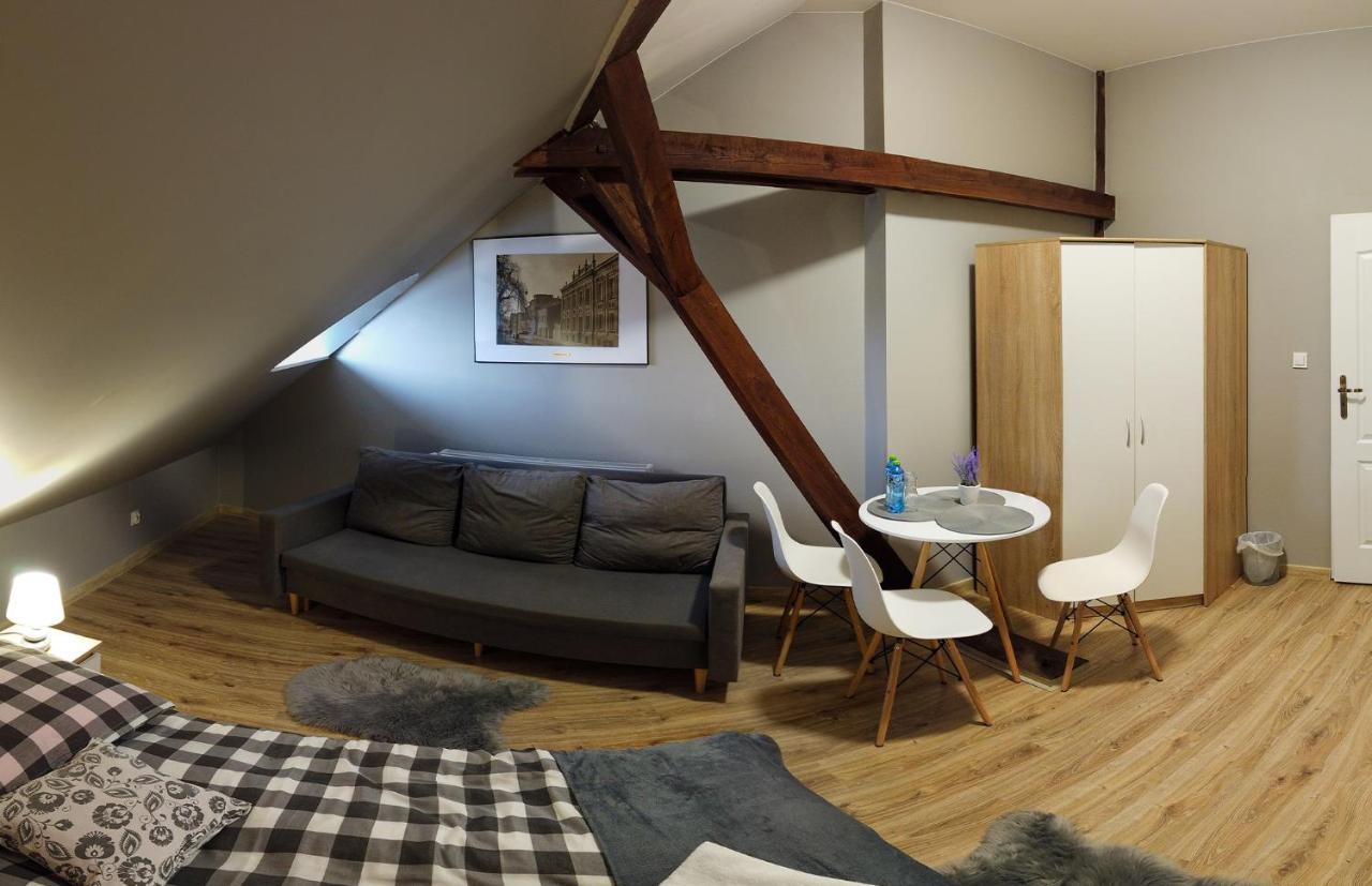 Czarna Owca- Pokoje Goscinne Hnězdno Exteriér fotografie