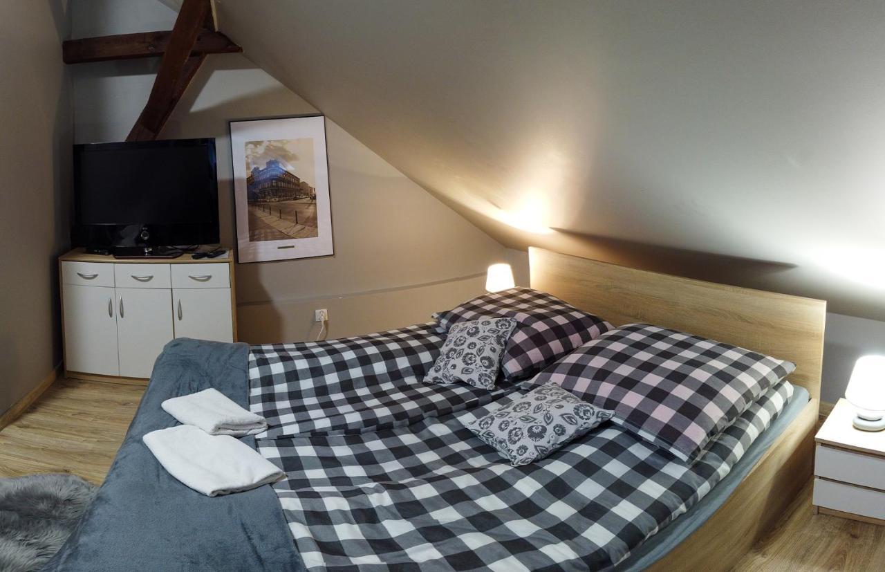 Czarna Owca- Pokoje Goscinne Hnězdno Exteriér fotografie