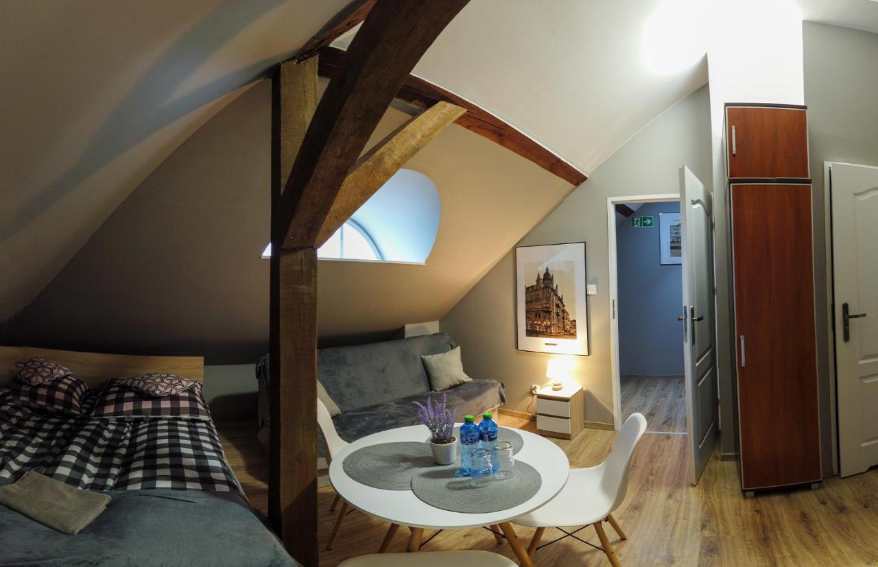 Czarna Owca- Pokoje Goscinne Hnězdno Exteriér fotografie