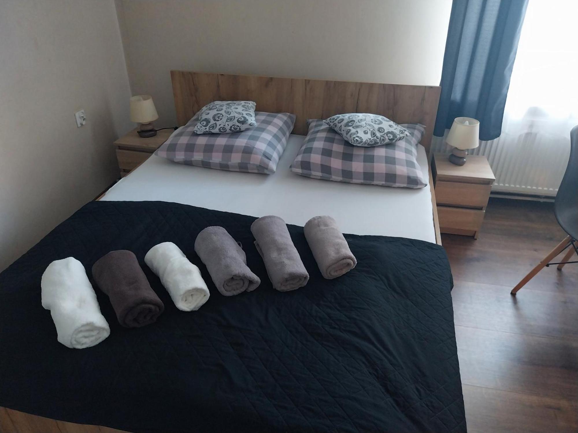 Czarna Owca- Pokoje Goscinne Hnězdno Exteriér fotografie