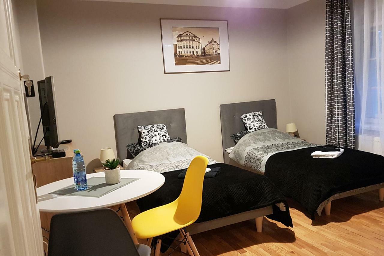Czarna Owca- Pokoje Goscinne Hnězdno Exteriér fotografie