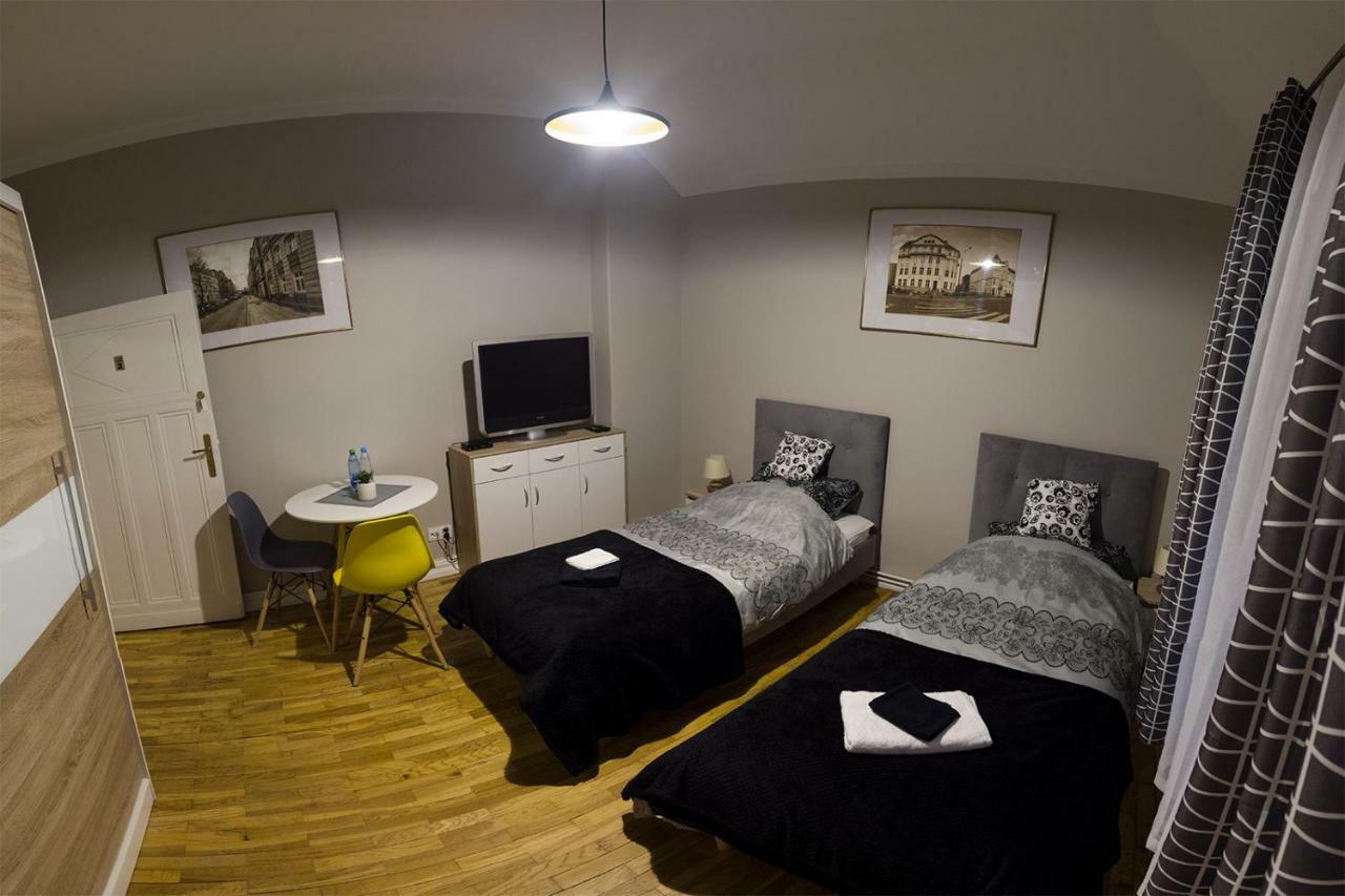 Czarna Owca- Pokoje Goscinne Hnězdno Exteriér fotografie